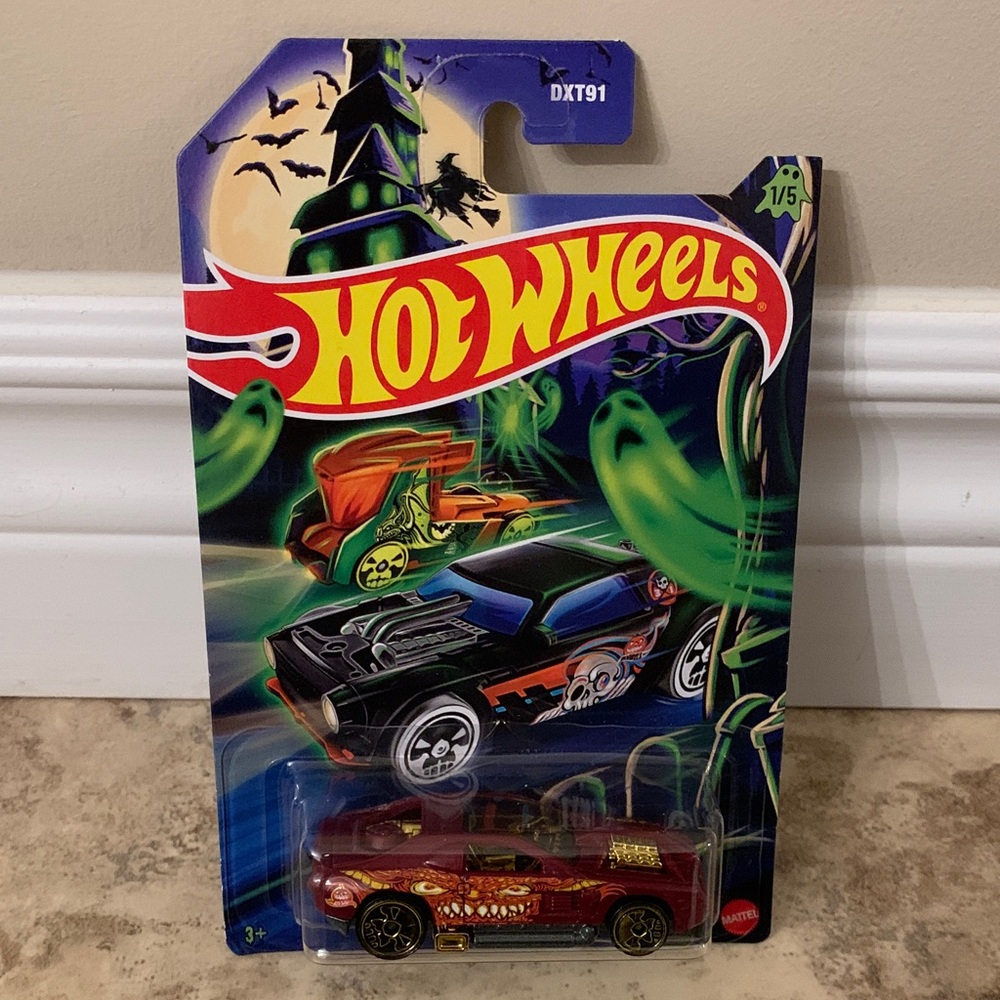 Hot Wheels NEW Hollowback Halloween 2025 1 of 5 - DXT91. JCG89-ND710 21A